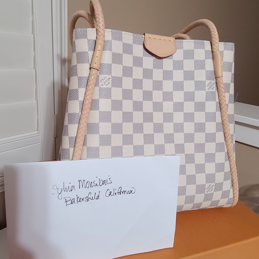 LV 2021 Propriano Rose tote.
